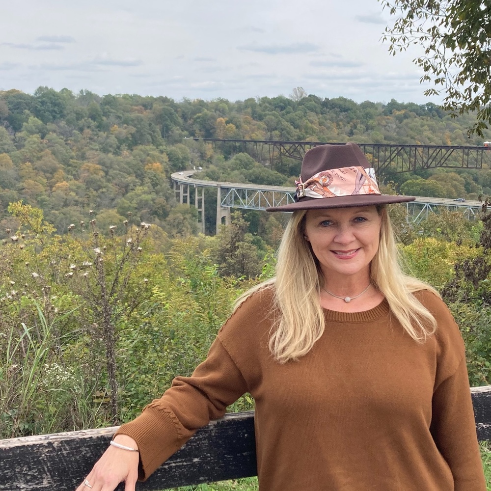 Meet your Posher, Kim